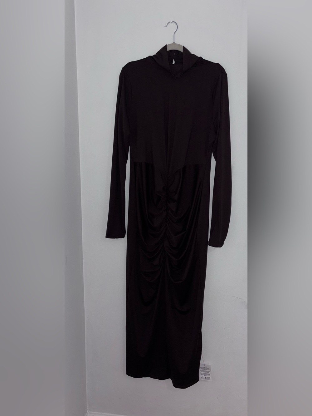 NWT Long Sleeve Ruched Midi Dress in Dark Brown